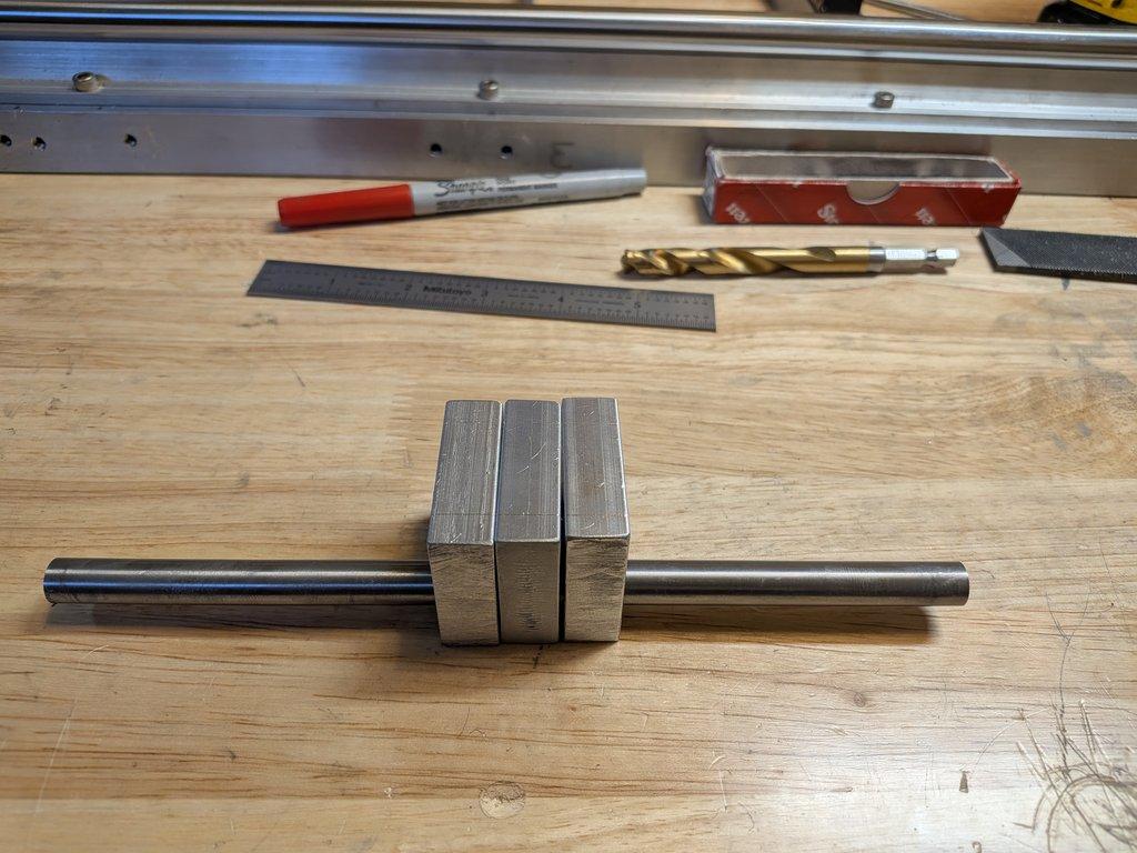 Boom drive pivot block support