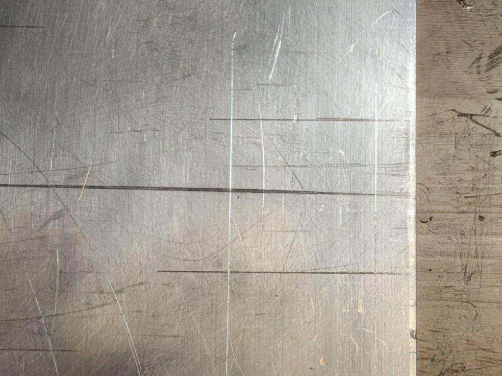 Boom drive pivot block support